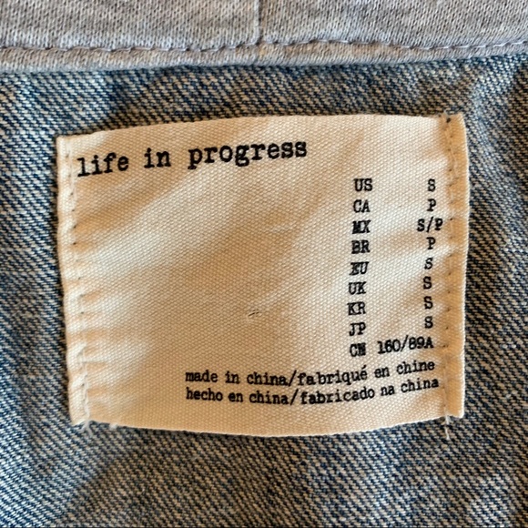 Jean Jacket with Sweatshirt Sleeves - Picture 5 of 5